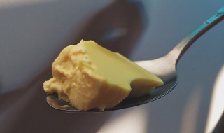 鸡蛋牛奶布丁的蒸做法（牛奶蒸蛋和布丁的区别）
