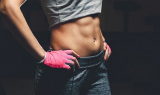 女生练腹肌需要多久 女生练腹肌最有效的方法